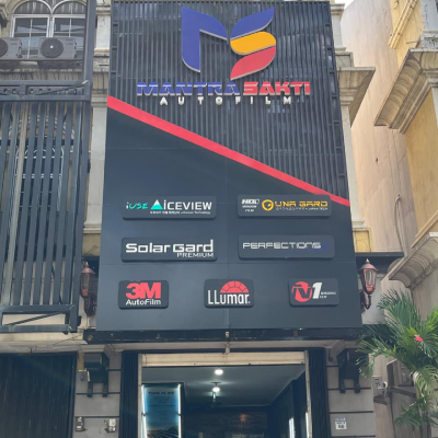 Mantra Sakti Kaca Film Tangerang